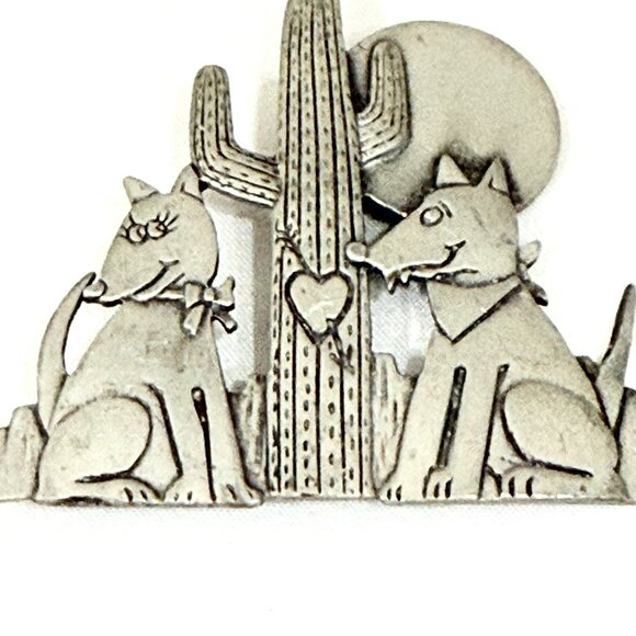Vintage JJ (Jonette Jewelry) Coyotes/Dogs in Love Brooch/Pin Pewter - Picture 2 of 4